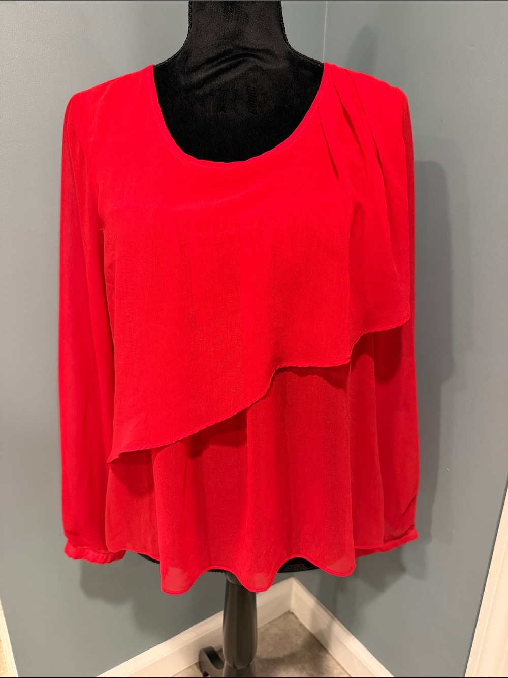 Women’s fuchsia red flowy semi see through blouse Long-Sleeve medium
